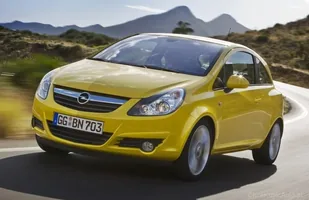Opel Corsa D - bez fajerwerków i usterek — zdjęcie 2
