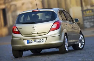 Opel Corsa D - bez fajerwerków i usterek — zdjęcie 3