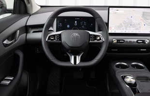 MGS5 EV debiutował w Polsce. Ceny