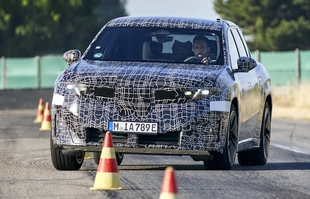 BMW iX3 nowej generacji. Pierwsze zdjęcia