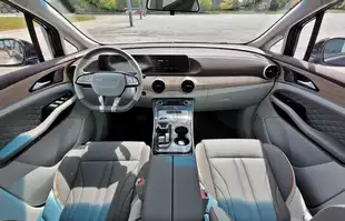 Forthing U-Tour | To prawdziwy jacht na kołach