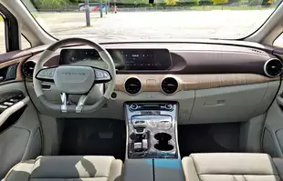 Forthing U-Tour | To prawdziwy jacht na kołach