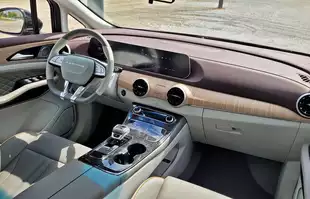 Forthing U-Tour | To prawdziwy jacht na kołach