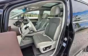 Forthing U-Tour | To prawdziwy jacht na kołach