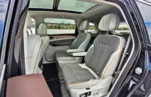 Forthing U-Tour | To prawdziwy jacht na kołach