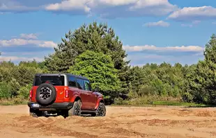 Ford Bronco Outer Banks | Próba ucywilizowania terenówki