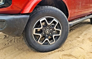 Ford Bronco Outer Banks | Próba ucywilizowania terenówki