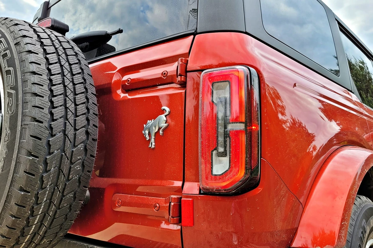 Ford Bronco Outer Banks | Próba ucywilizowania terenówki