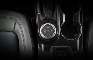 Ford Bronco Outer Banks | Próba ucywilizowania terenówki