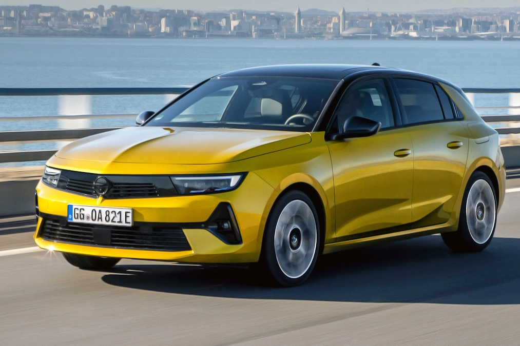 Opel Astra Plug-in Hybrid po modernizacji