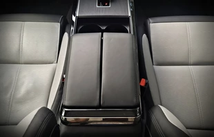 Range Rover Velar P400 | Nieracjonalnie fantastyczny