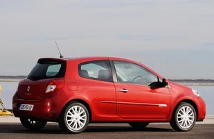 Renault Clio. W produkcji trzy generacje! — zdjęcie 8