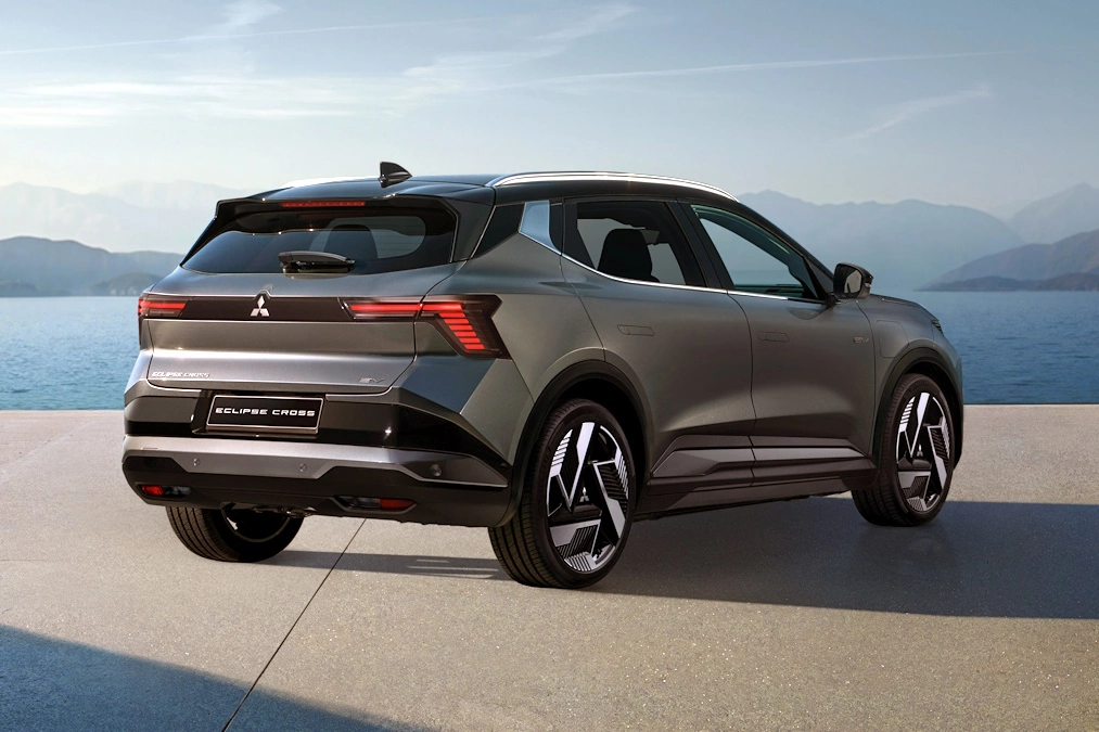 Elektryczne Mitsubishi Eclipse Cross to Renault Scenic