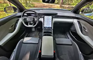 Ford Explorer 2025 | Sprytnie ukrywa swoją tożsamość