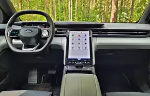 Ford Explorer 2025 | Sprytnie ukrywa swoją tożsamość