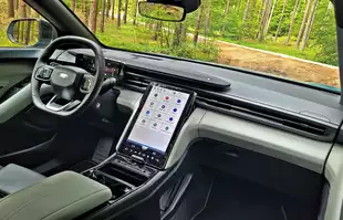 Ford Explorer 2025 | Sprytnie ukrywa swoją tożsamość