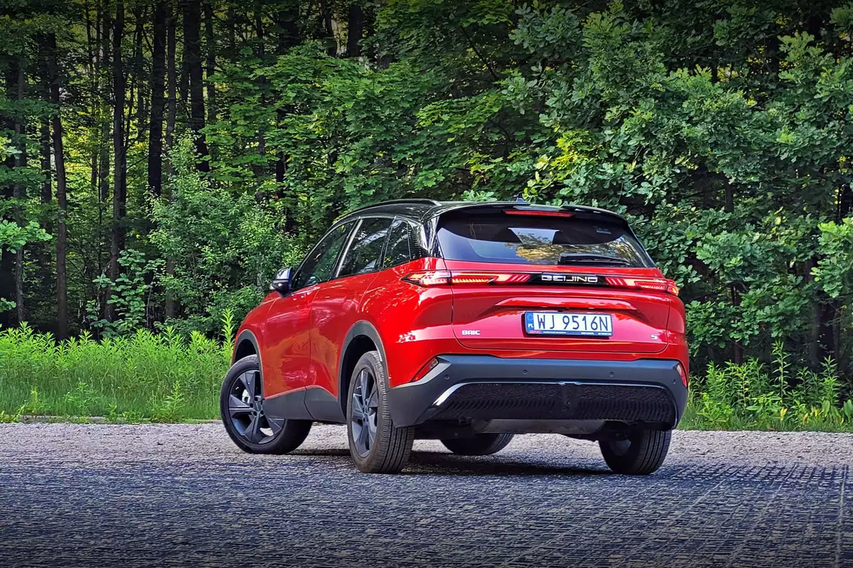 BAIC Beijing 5 | Chiński konkurent Toyoty RAV4?