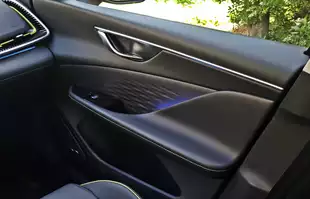 BAIC Beijing 5 | Chiński konkurent Toyoty RAV4?