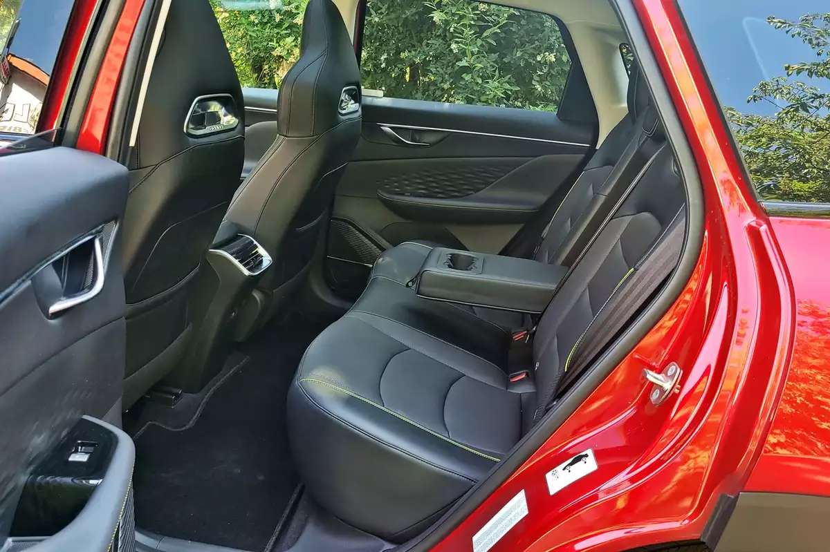 BAIC Beijing 5 | Chiński konkurent Toyoty RAV4?
