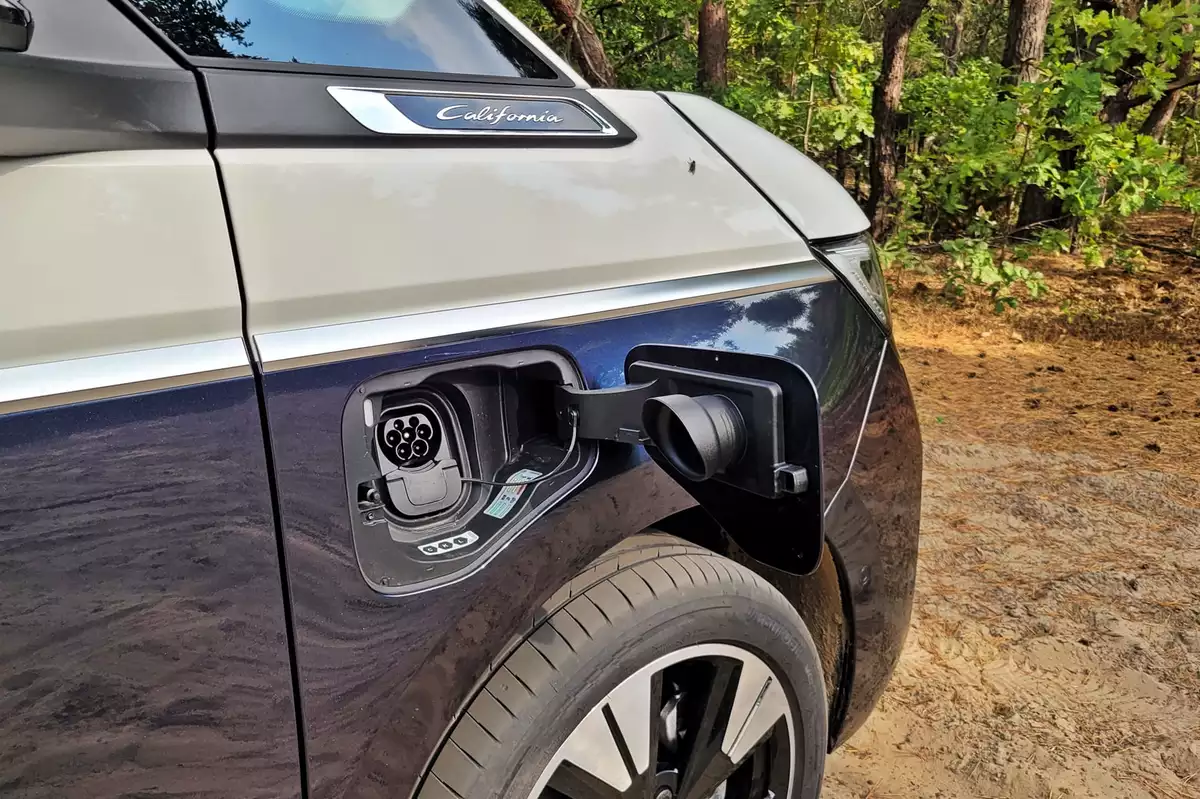 VW California Ocean eHybrid | Kawalerka na kołach