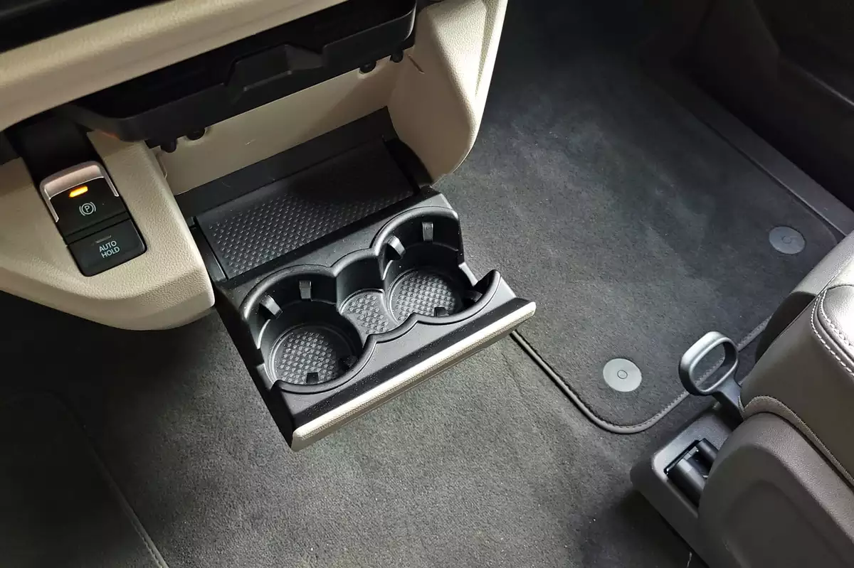 VW California Ocean eHybrid | Kawalerka na kołach