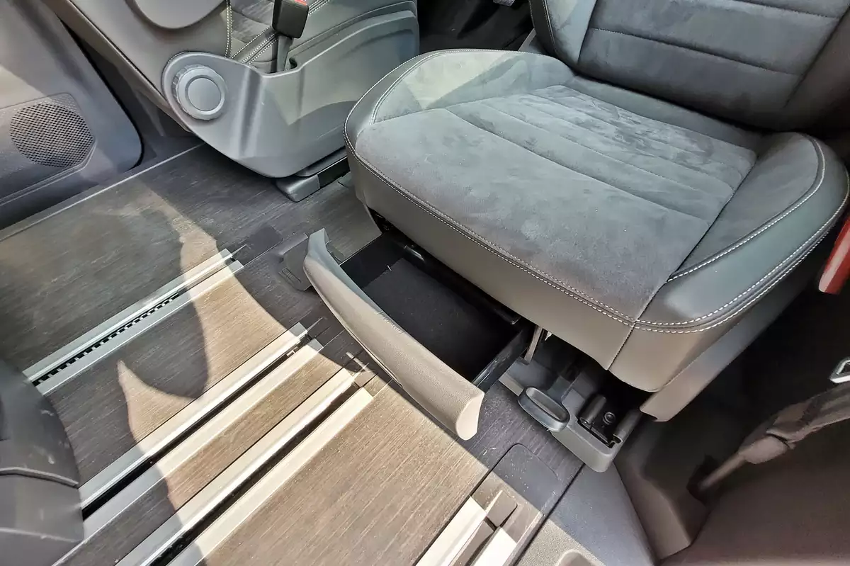 VW California Ocean eHybrid | Kawalerka na kołach