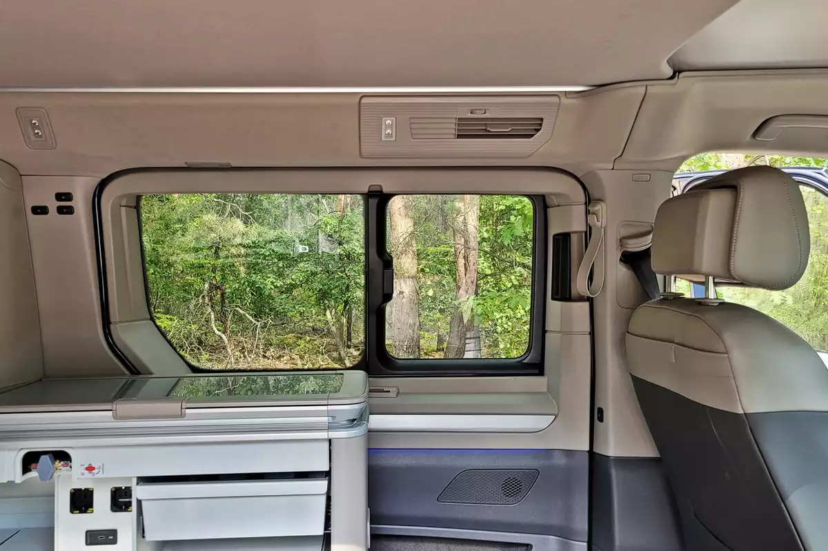 VW California Ocean eHybrid | Kawalerka na kołach