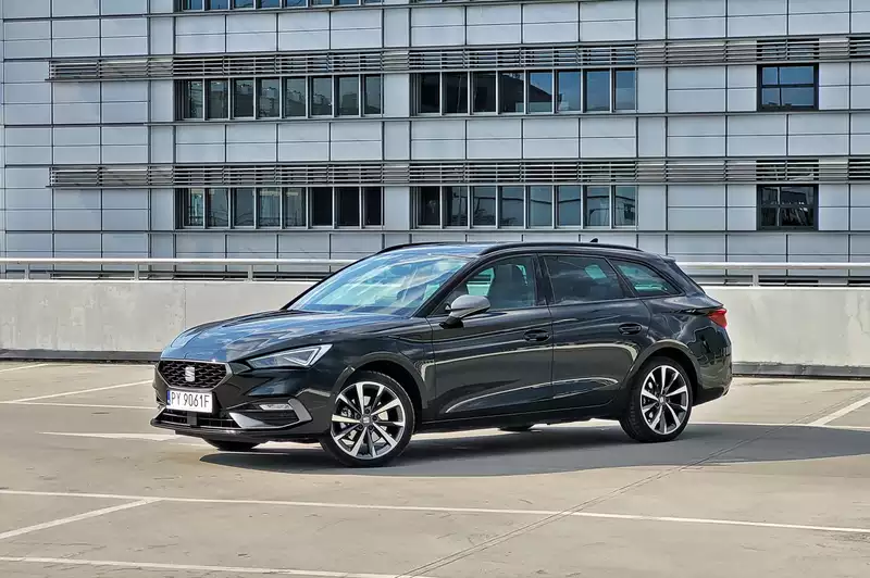 SEAT Leon Sportstourer FR e-HYBRID | Próba wyróżnienia się w rodzinie