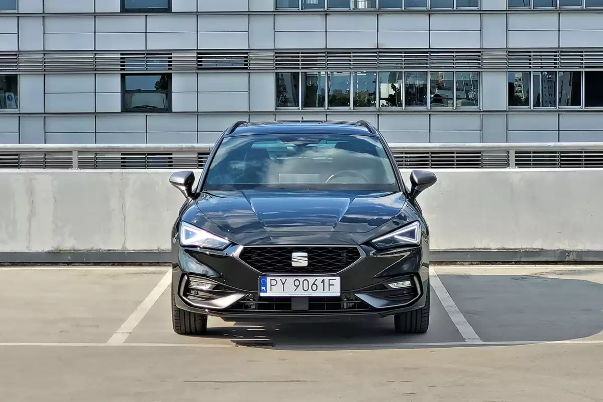SEAT Leon Sportstourer FR e-HYBRID | Próba wyróżnienia się w rodzinie