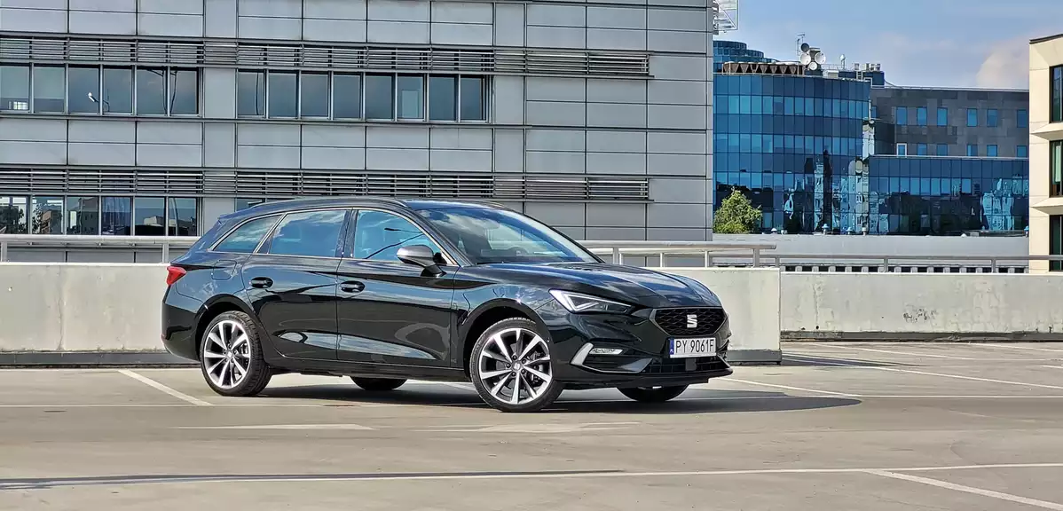 SEAT Leon Sportstourer FR e-HYBRID | Próba wyróżnienia się w rodzinie