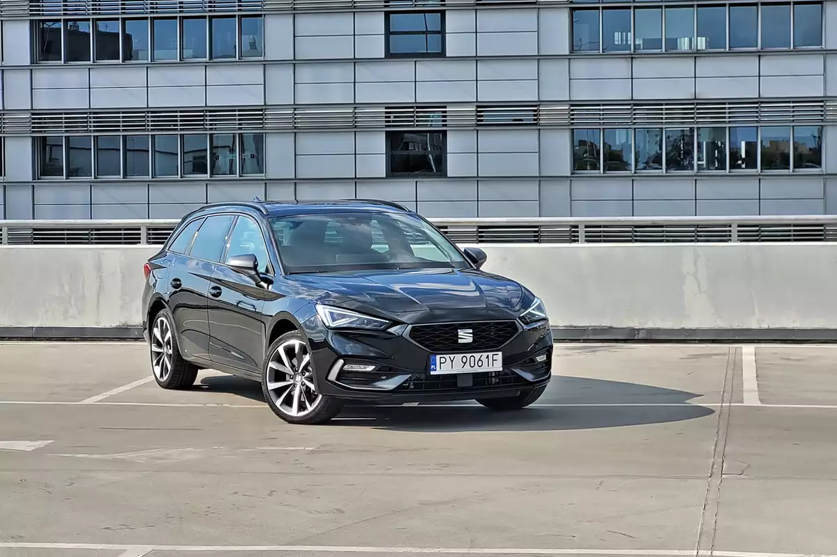 SEAT Leon Sportstourer FR e-HYBRID | Próba wyróżnienia się w rodzinie