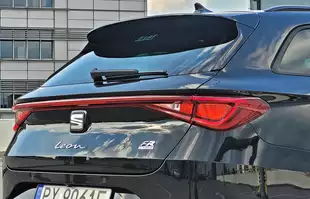 SEAT Leon Sportstourer FR e-HYBRID | Próba wyróżnienia się w rodzinie