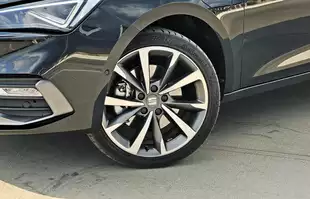 SEAT Leon Sportstourer FR e-HYBRID | Próba wyróżnienia się w rodzinie