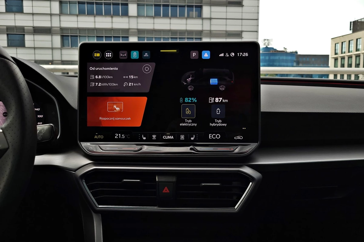 SEAT Leon Sportstourer FR e-HYBRID | Próba wyróżnienia się w rodzinie