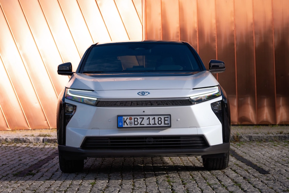 Toyota bZ4X po modernizacji. Polskie ceny