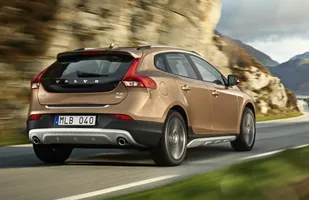 Volvo V40 Cross Country. Są ceny — zdjęcie 8