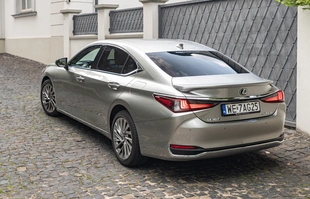 Lexus ES z przebiegiem 750 tys. km