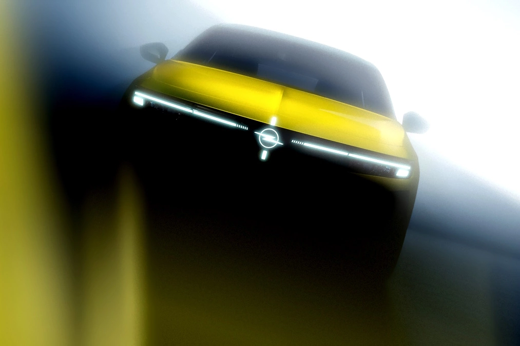 Opel Astra po liftingu. Pierwsze zdjęcia