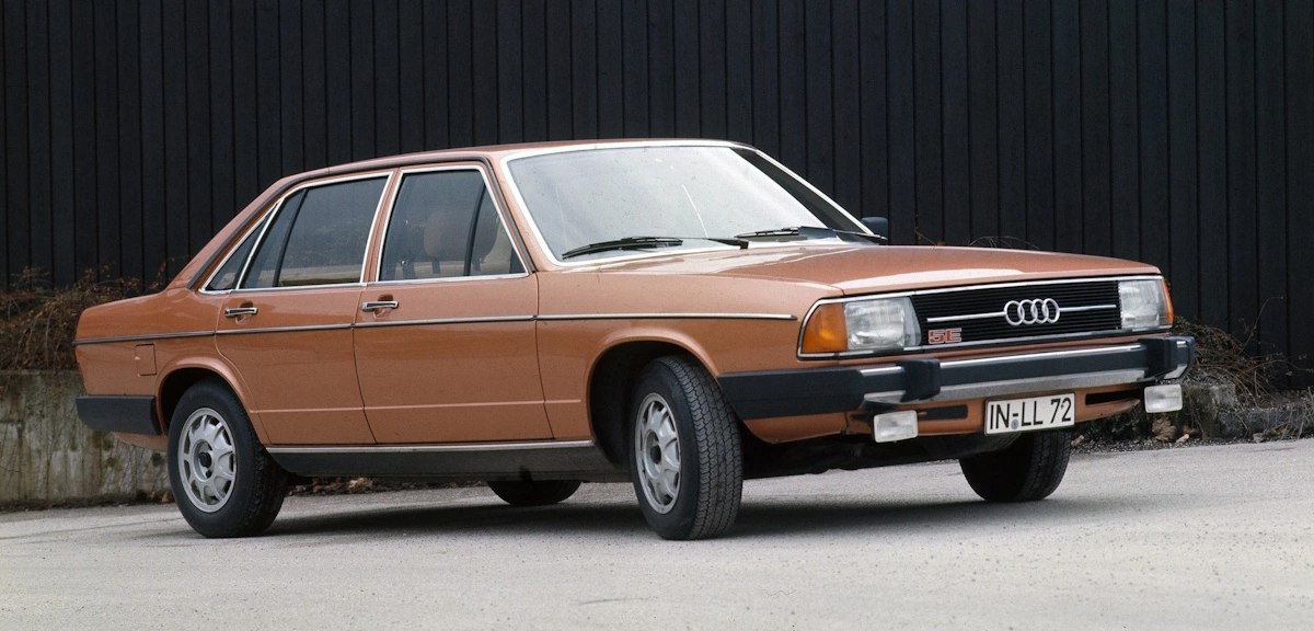 Audi 100 GL 5E (C2) z 1979 roku