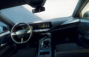 Opel Astra po liftingu na kolejnych zdjęciach