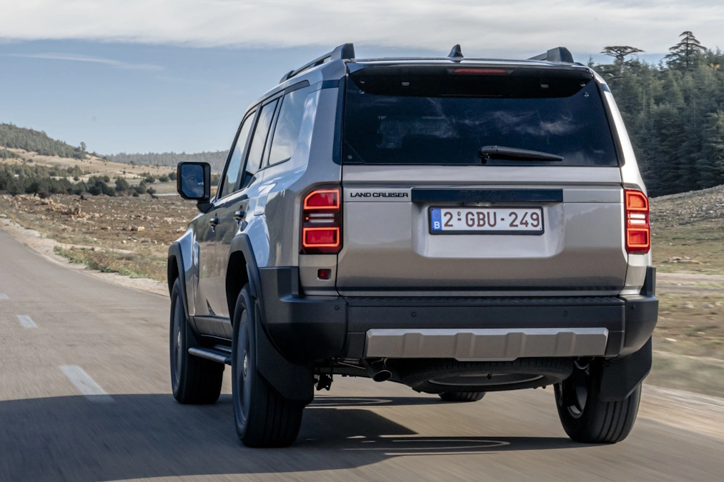 Toyota Land Cruiser Mild hybrid. Polskie ceny