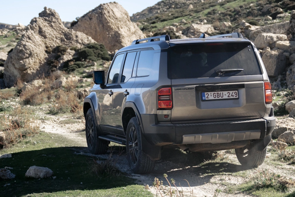 Toyota Land Cruiser Mild hybrid. Polskie ceny