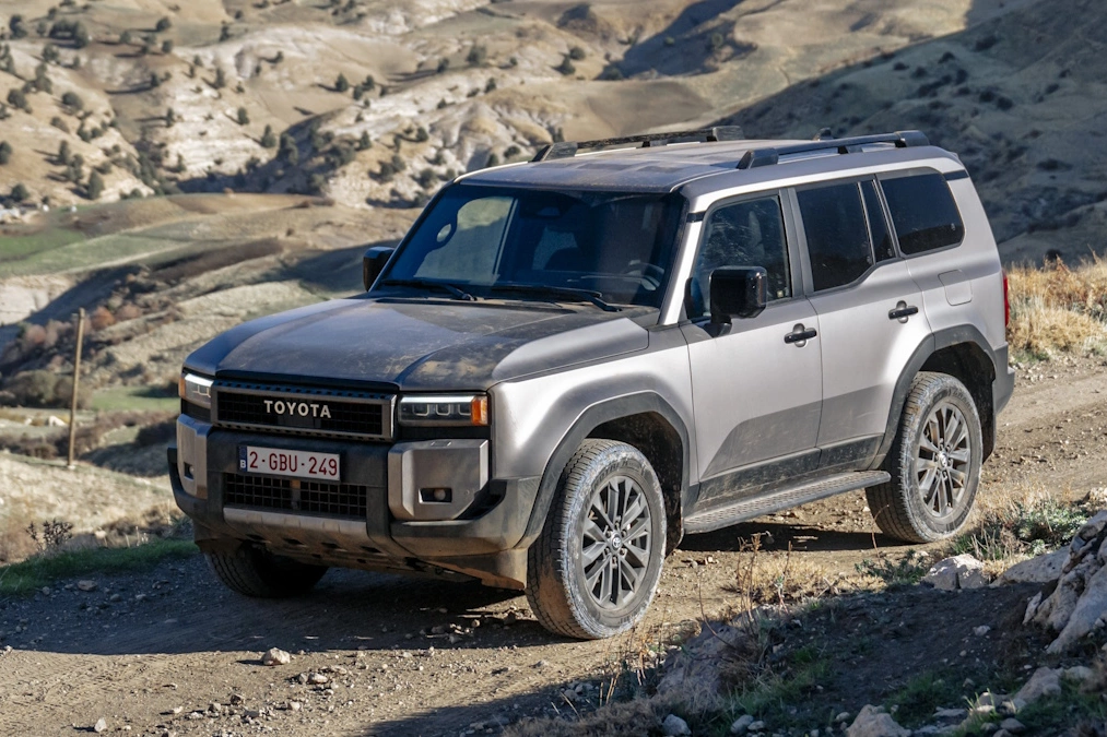 Toyota Land Cruiser Mild hybrid. Polskie ceny