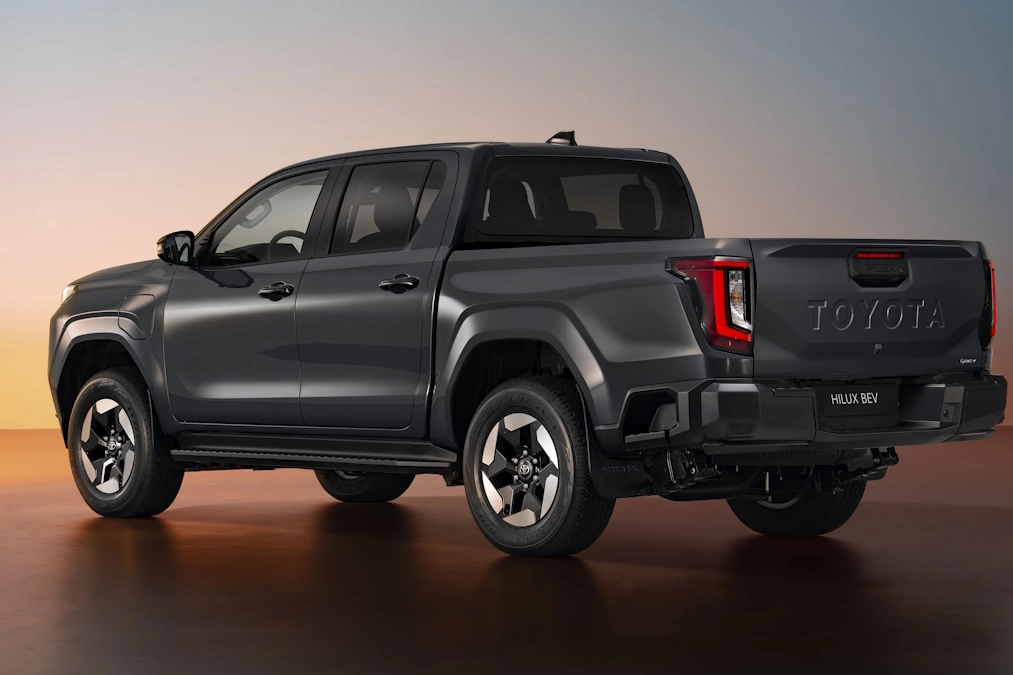 Toyota Hilux w wersji elektrycznej. Polskie ceny