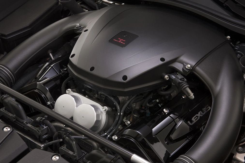 Lexus LFA ma już 15 lat