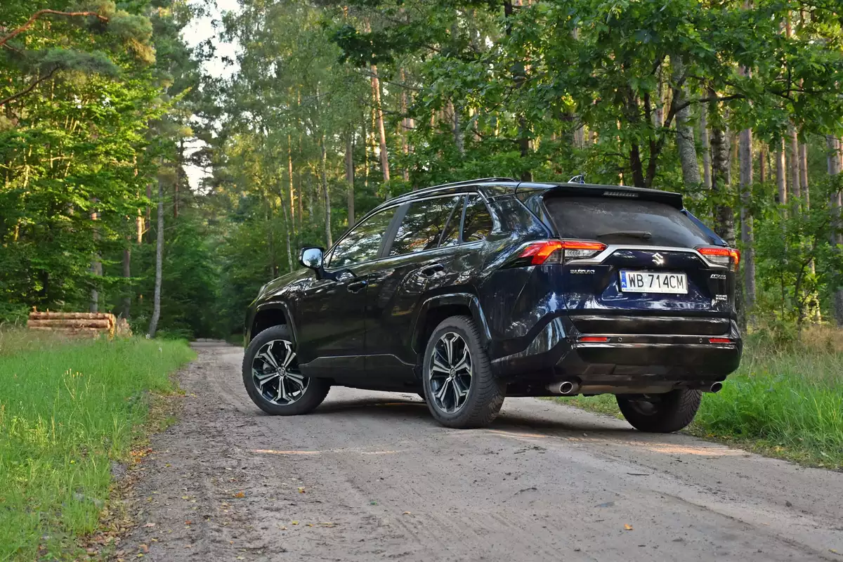 Suzuki Across | Pójście na łatwiznę wyszło na dobre