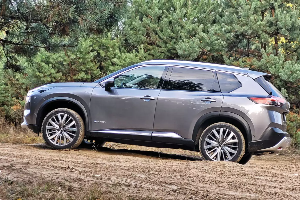 Nissan X-Trail e-Power e-4ORCE | Hybryda z trzema silnikami