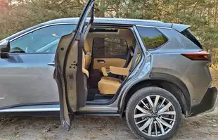 Nissan X-Trail e-Power e-4ORCE | Hybryda z trzema silnikami