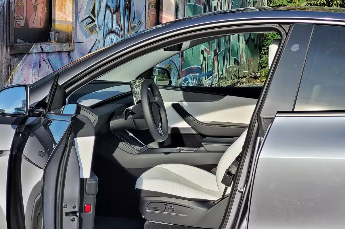 Tesla Model Y Juniper 2025 | Czy to nadal lider na rynku?