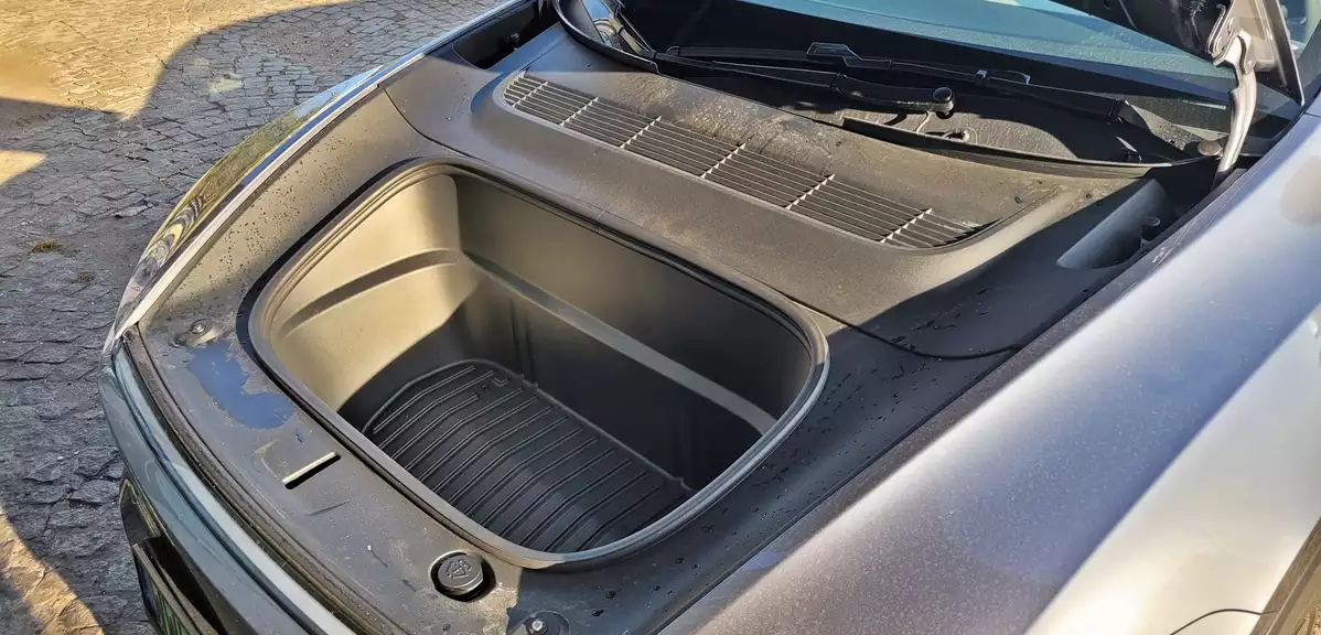 Tesla Model Y 2025 Juniper | Test